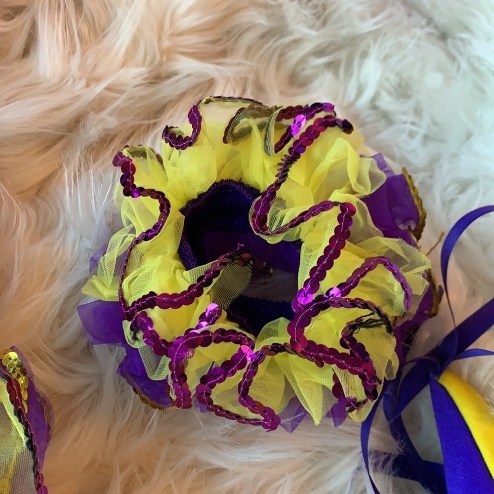 Yellow sunflower and purple dance clown outfit. The applause Dance creations. - Picture 9 of 15